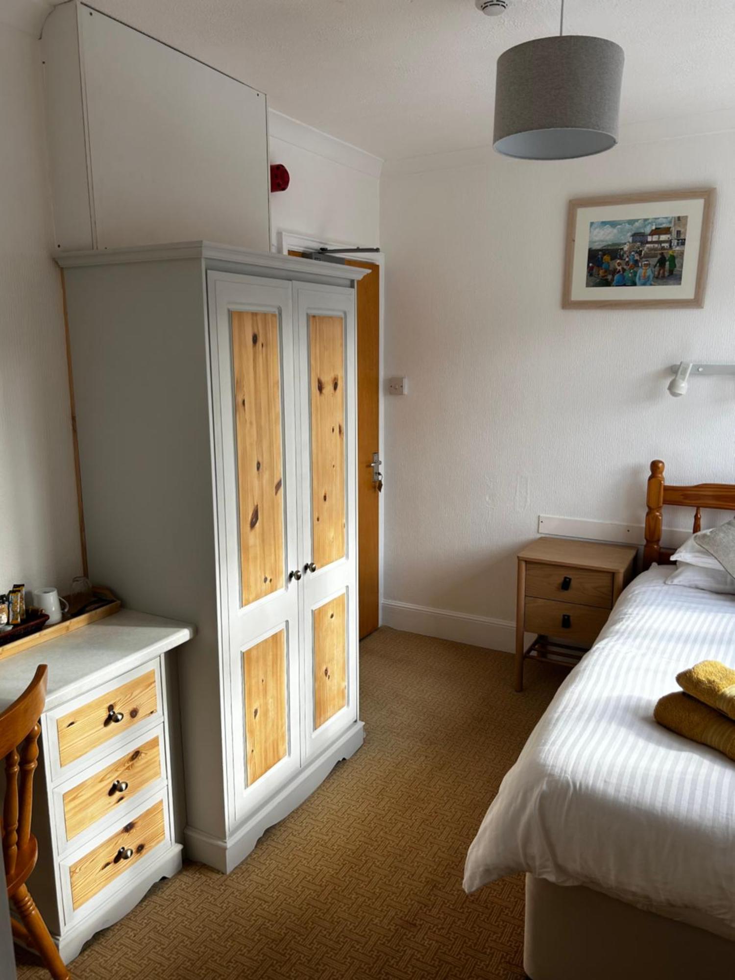 Lucerne Bed and Breakfast Lyme Regis Eksteriør billede