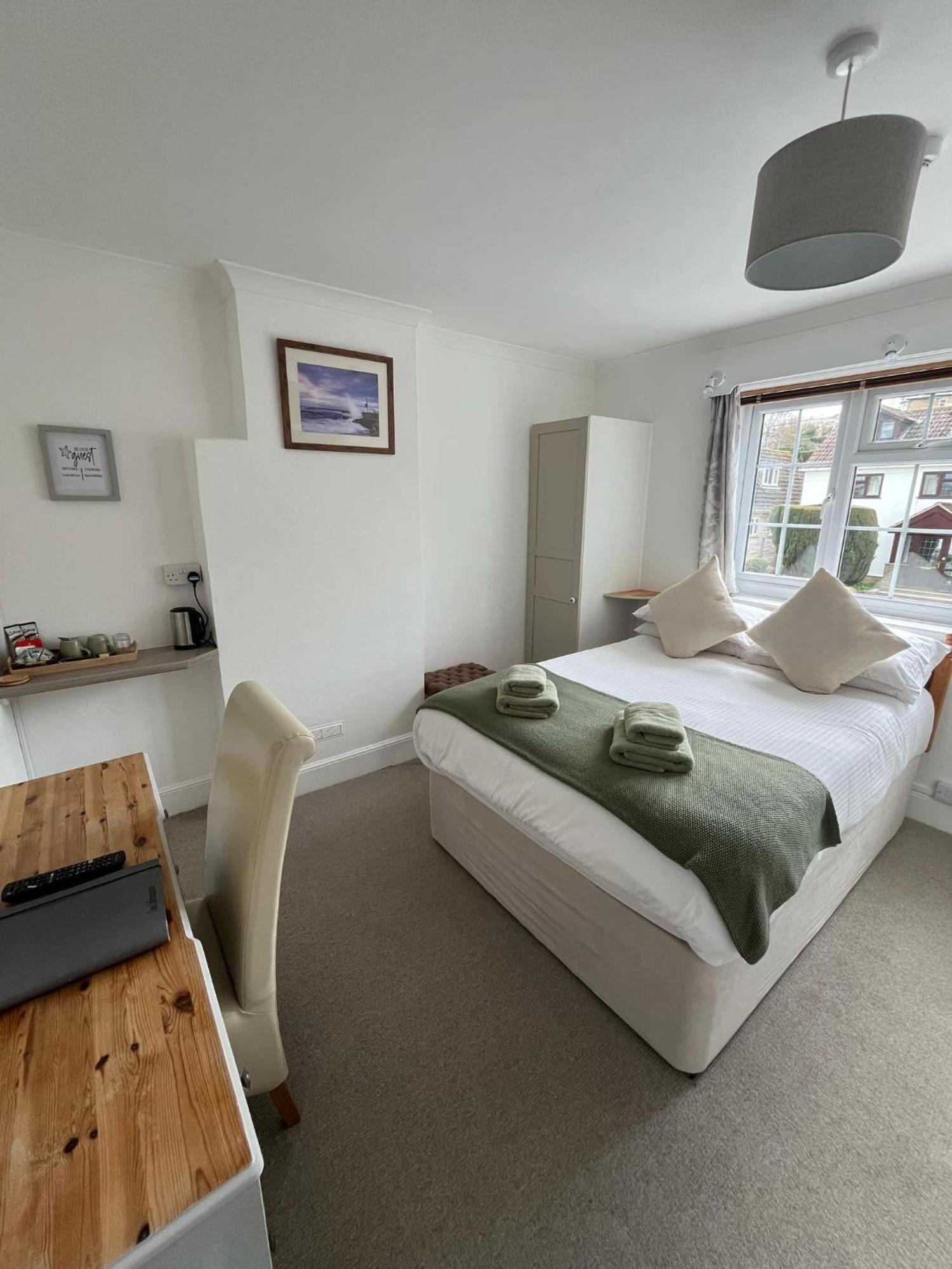 Lucerne Bed and Breakfast Lyme Regis Eksteriør billede