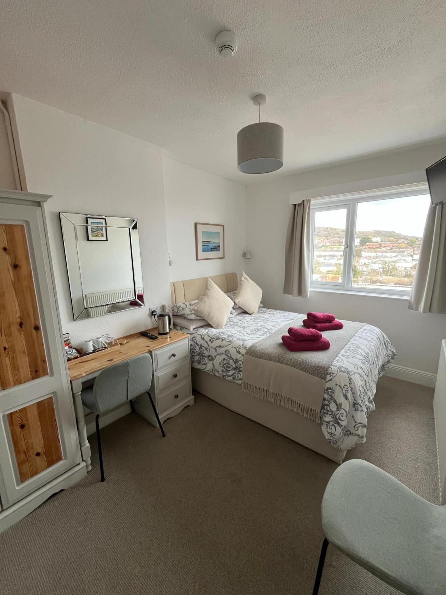 Lucerne Bed and Breakfast Lyme Regis Eksteriør billede